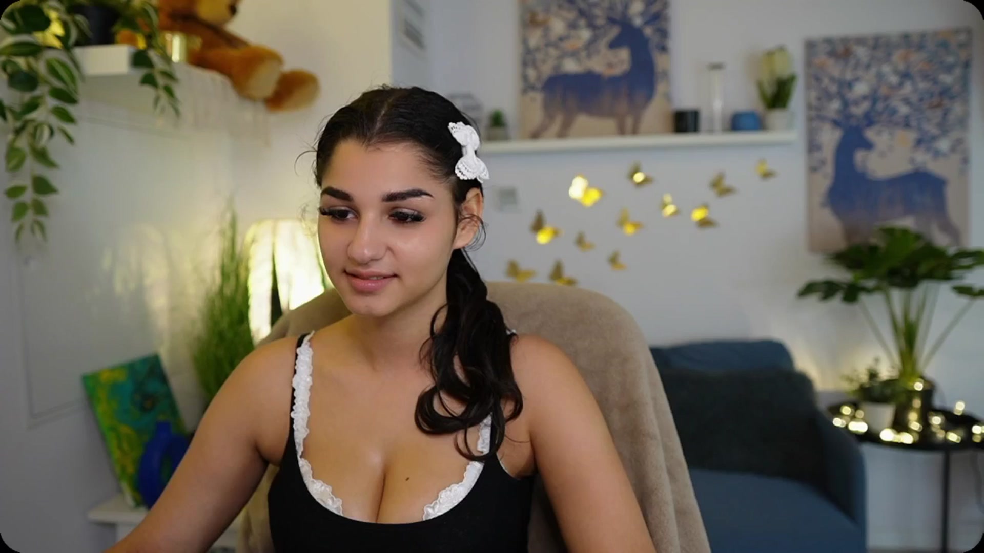 Gallery image thumbnail from Josie__Lynn's myfreecams stream on, 08/26/2025, 09:47 image 15 of 20