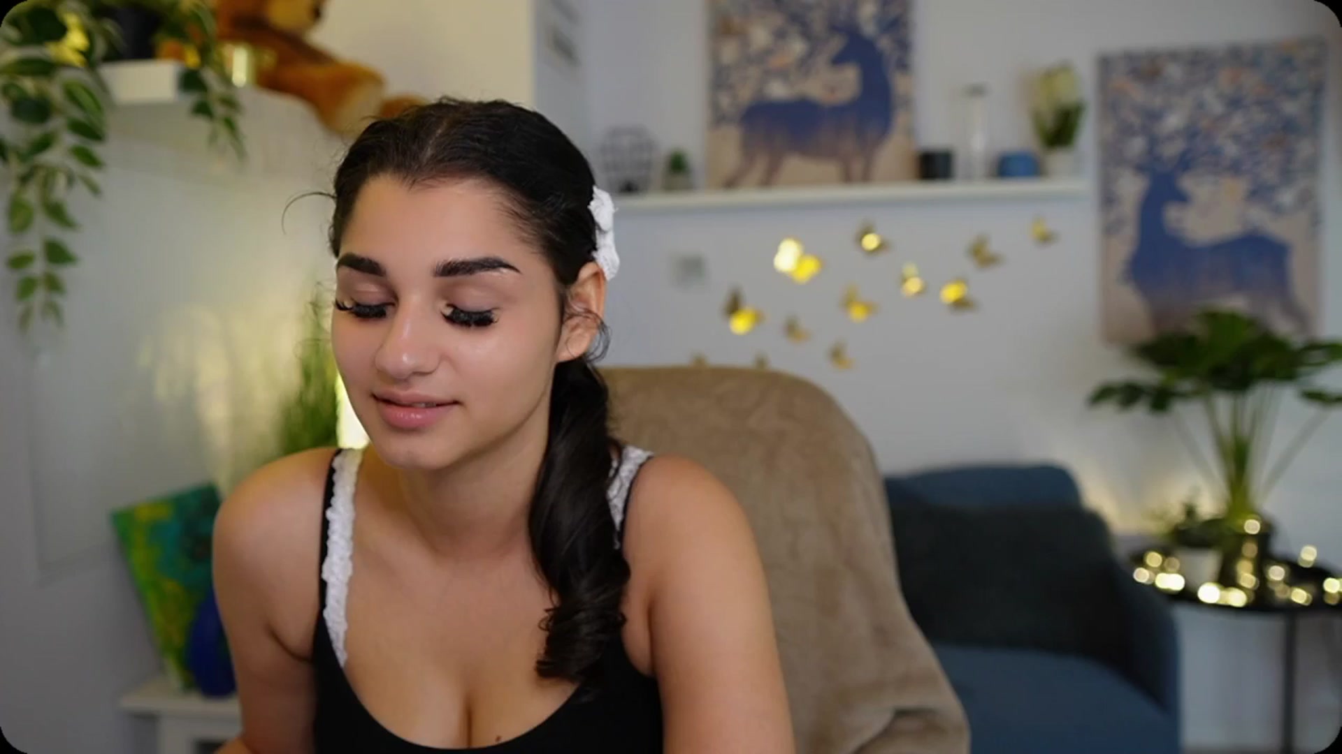 Gallery image thumbnail from Josie__Lynn's myfreecams stream on, 08/26/2025, 12:03 image 6 of 20