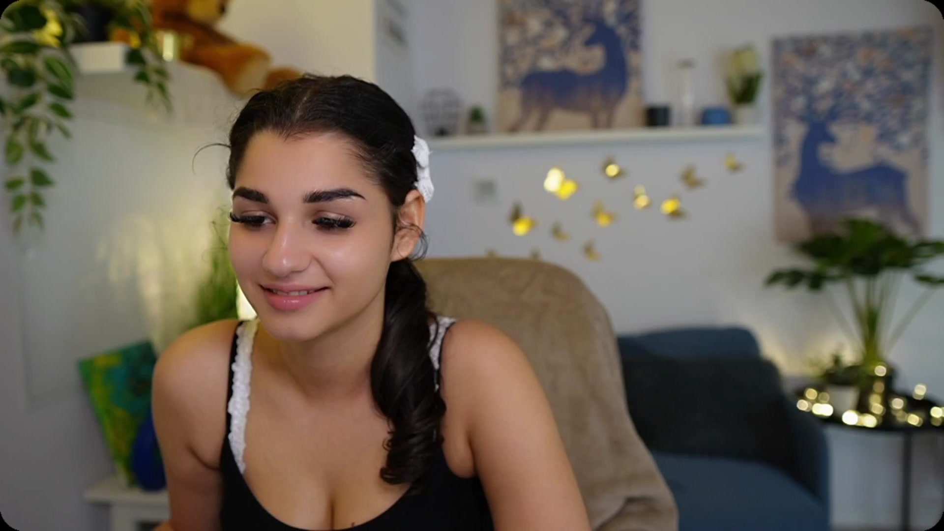 Gallery image thumbnail from Josie__Lynn's myfreecams stream on, 08/26/2025, 12:03 image 8 of 20