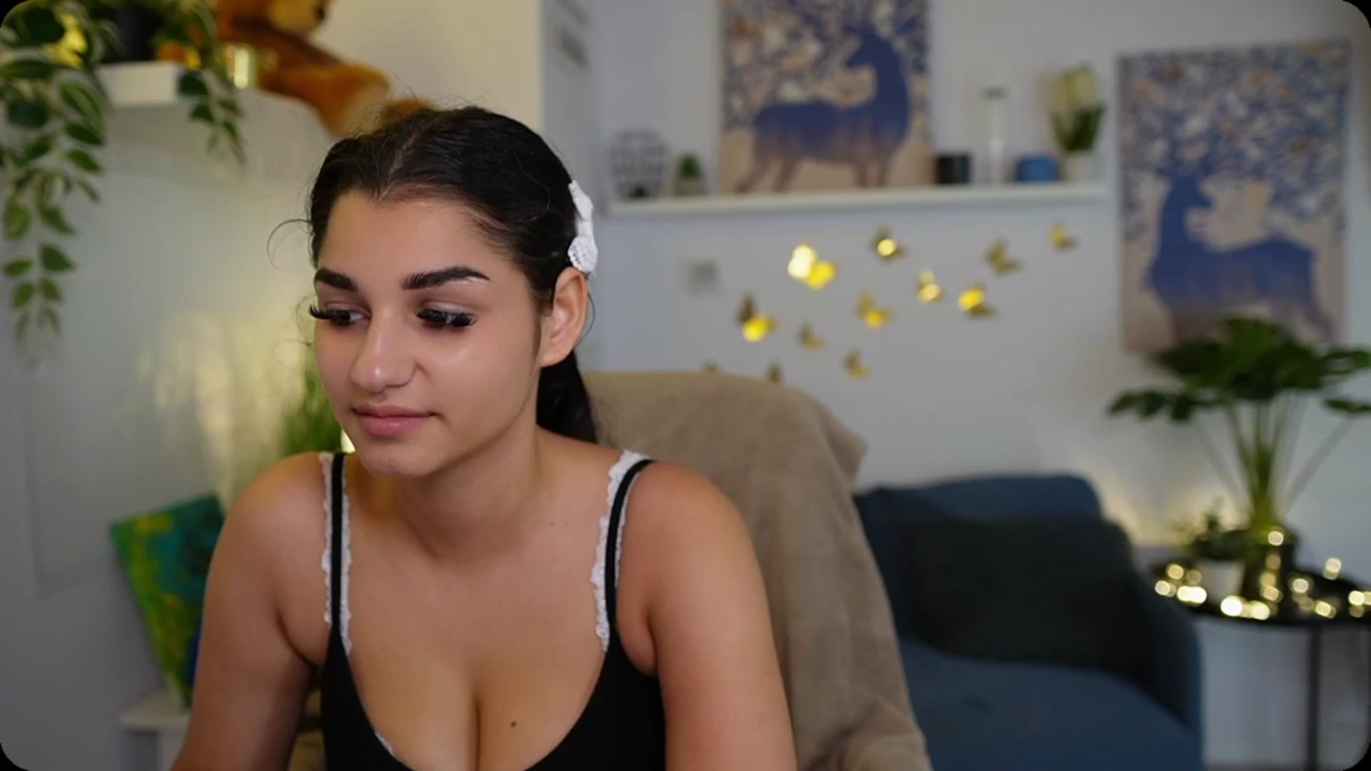 Gallery image thumbnail from Josie__Lynn's myfreecams stream on, 08/26/2025, 13:16 image 18 of 20