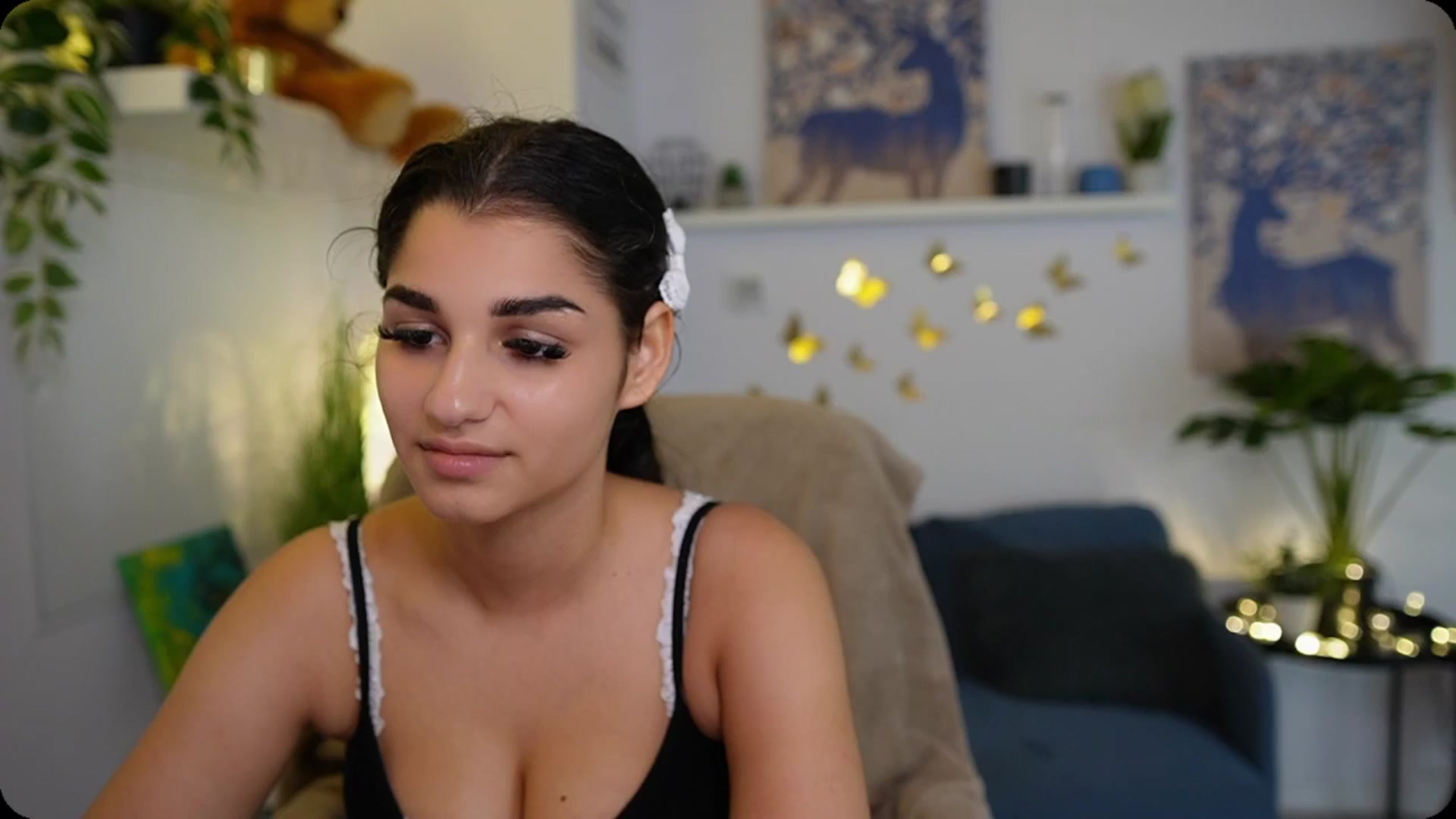 Gallery image thumbnail from Josie__Lynn's myfreecams stream on, 08/26/2025, 13:16 image 19 of 20