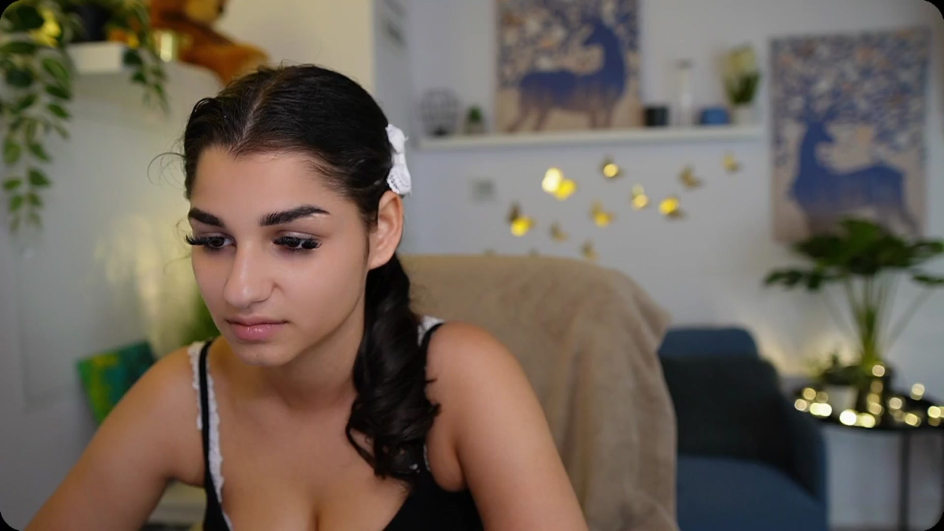 Gallery image thumbnail from Josie__Lynn's myfreecams stream on, 08/26/2025, 13:16 image 8 of 20