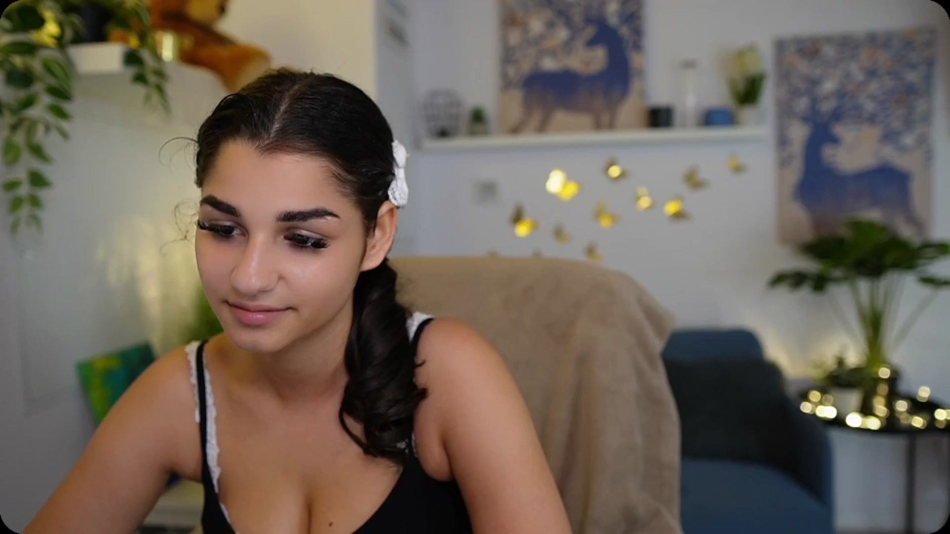 Gallery image thumbnail from Josie__Lynn's myfreecams stream on, 08/26/2025, 13:16 image 5 of 20