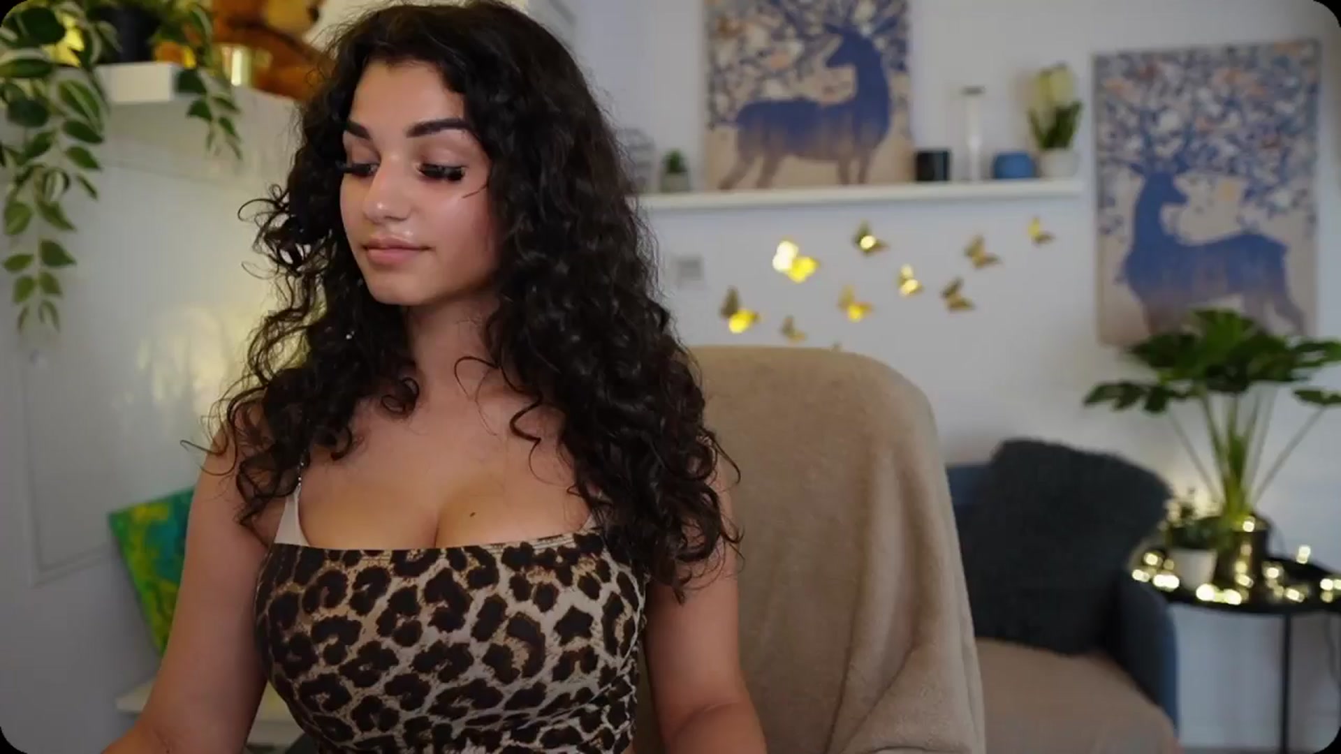 Gallery image thumbnail from Josie__Lynn's myfreecams stream on, 08/27/2025, 12:38 image 6 of 20