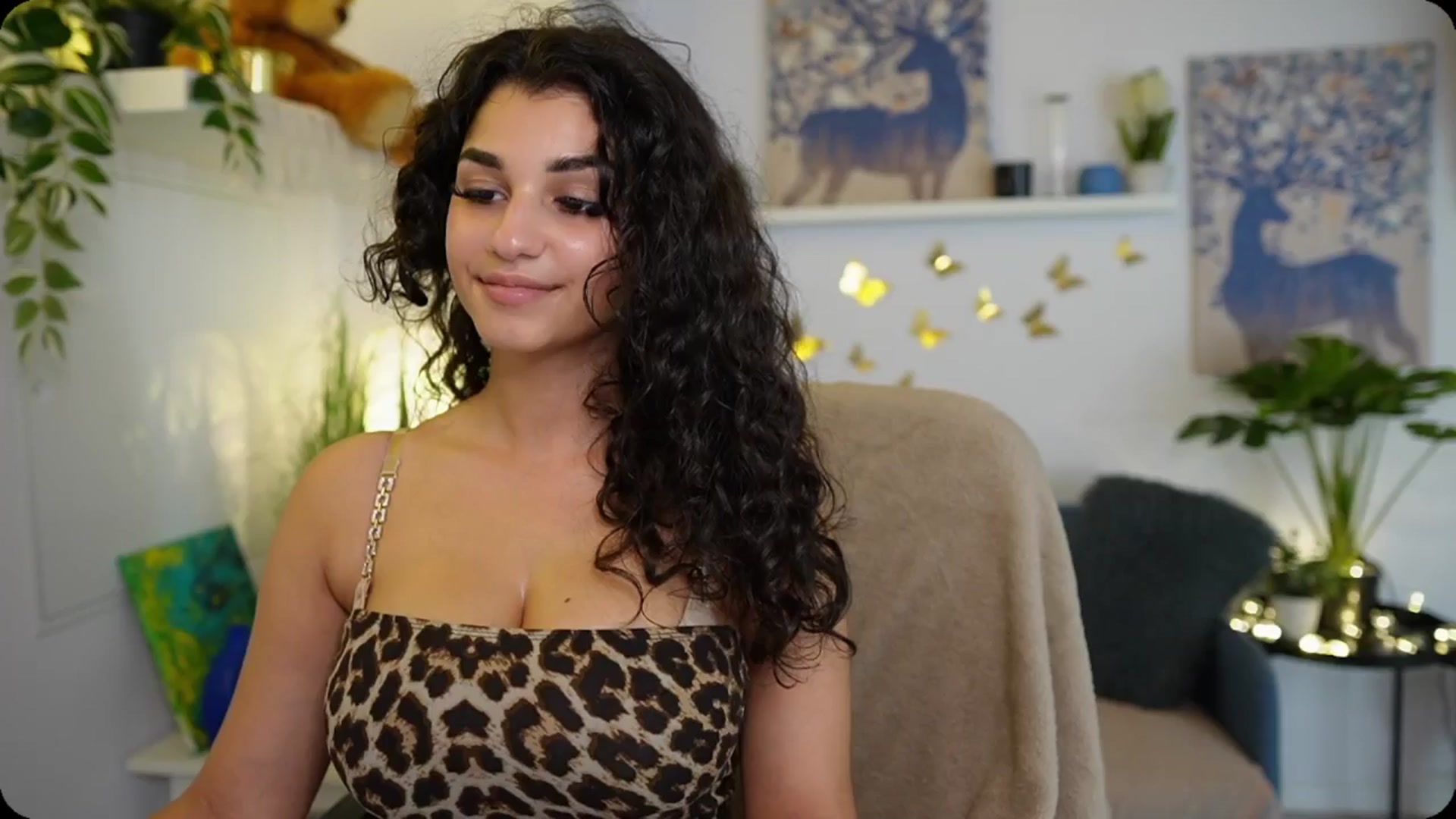 Gallery image thumbnail from Josie__Lynn's myfreecams stream on, 08/27/2025, 13:23 image 13 of 20
