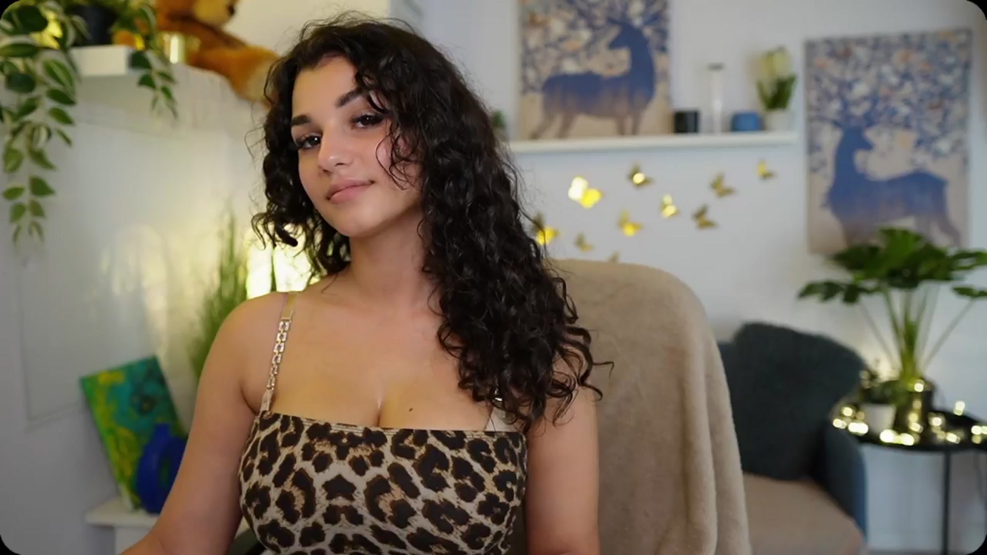 Gallery image thumbnail from Josie__Lynn's myfreecams stream on, 08/27/2025, 13:23 image 14 of 20