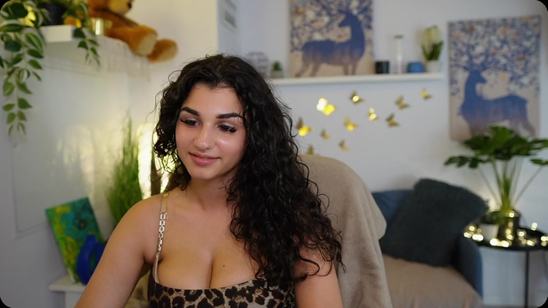 Gallery image thumbnail from Josie__Lynn's myfreecams stream on, 08/27/2025, 16:09 image 15 of 20