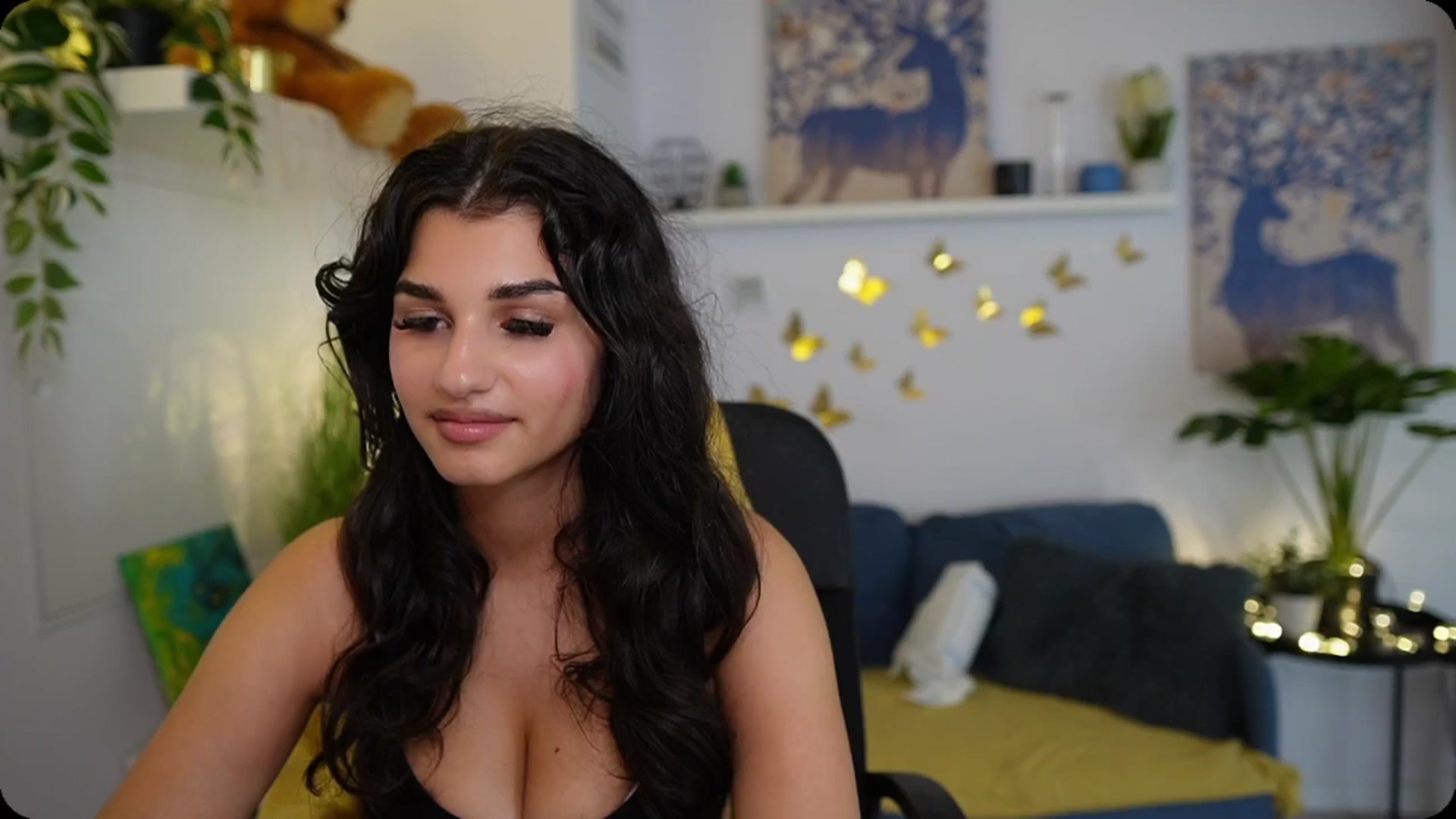 Gallery image thumbnail from Josie__Lynn's myfreecams stream on, 08/31/2025, 17:15 image 3 of 20