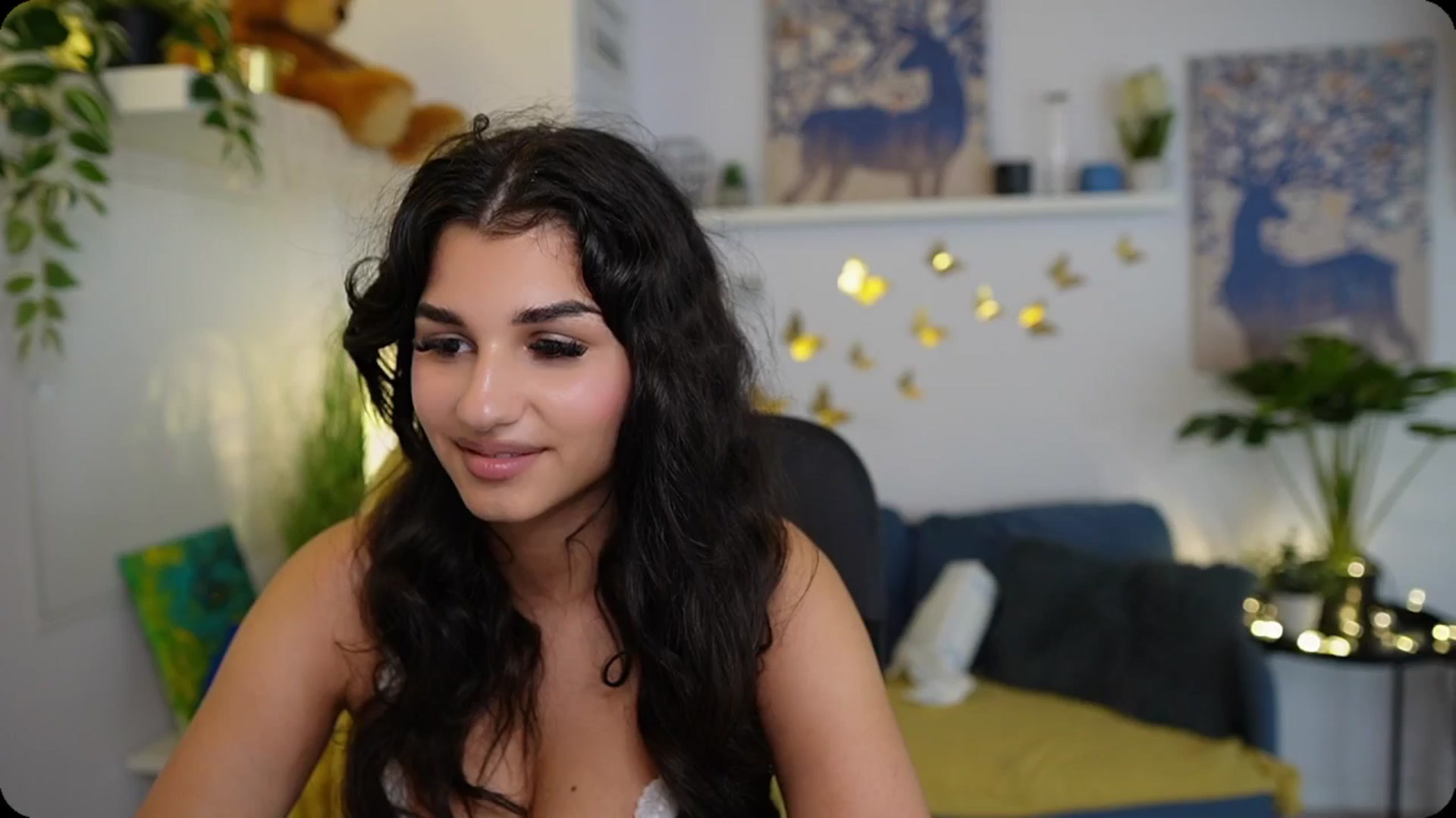 Gallery image thumbnail from Josie__Lynn's myfreecams stream on, 08/31/2025, 17:15 image 16 of 20