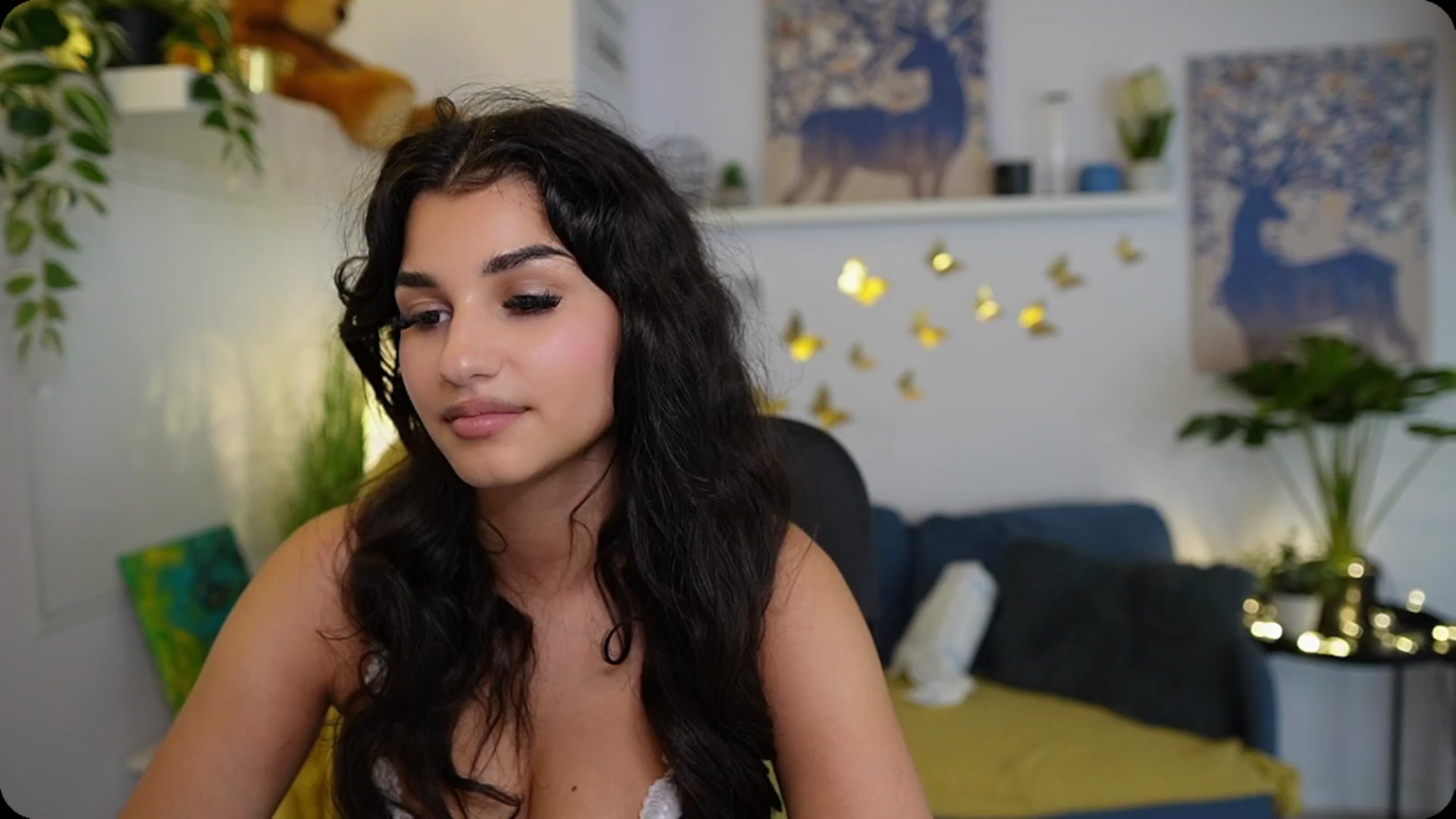 Gallery image thumbnail from Josie__Lynn's myfreecams stream on, 08/31/2025, 17:15 image 15 of 20
