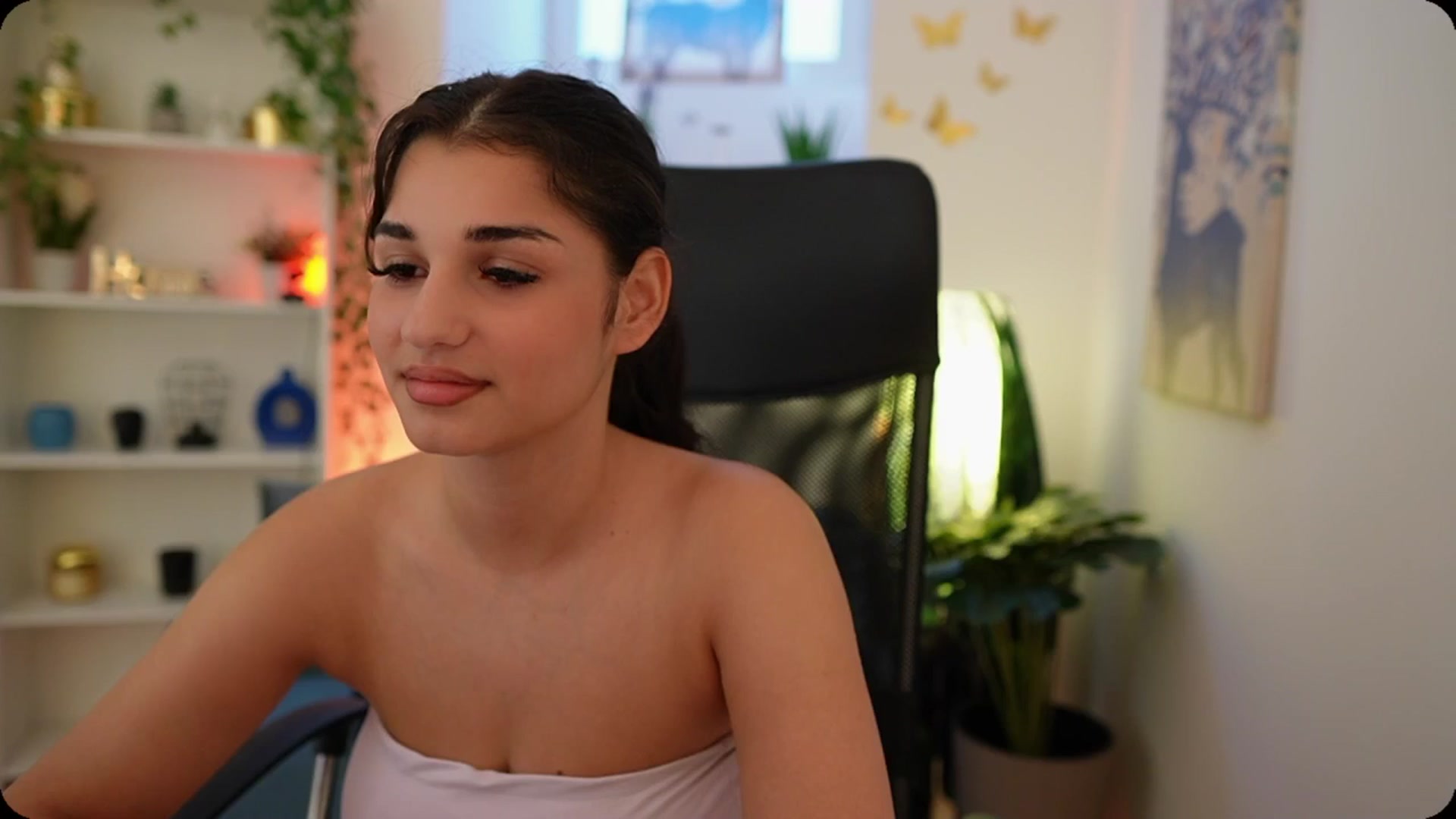 Gallery image thumbnail from Josie__Lynn's myfreecams stream on, 09/11/2025, 17:06 image 9 of 20