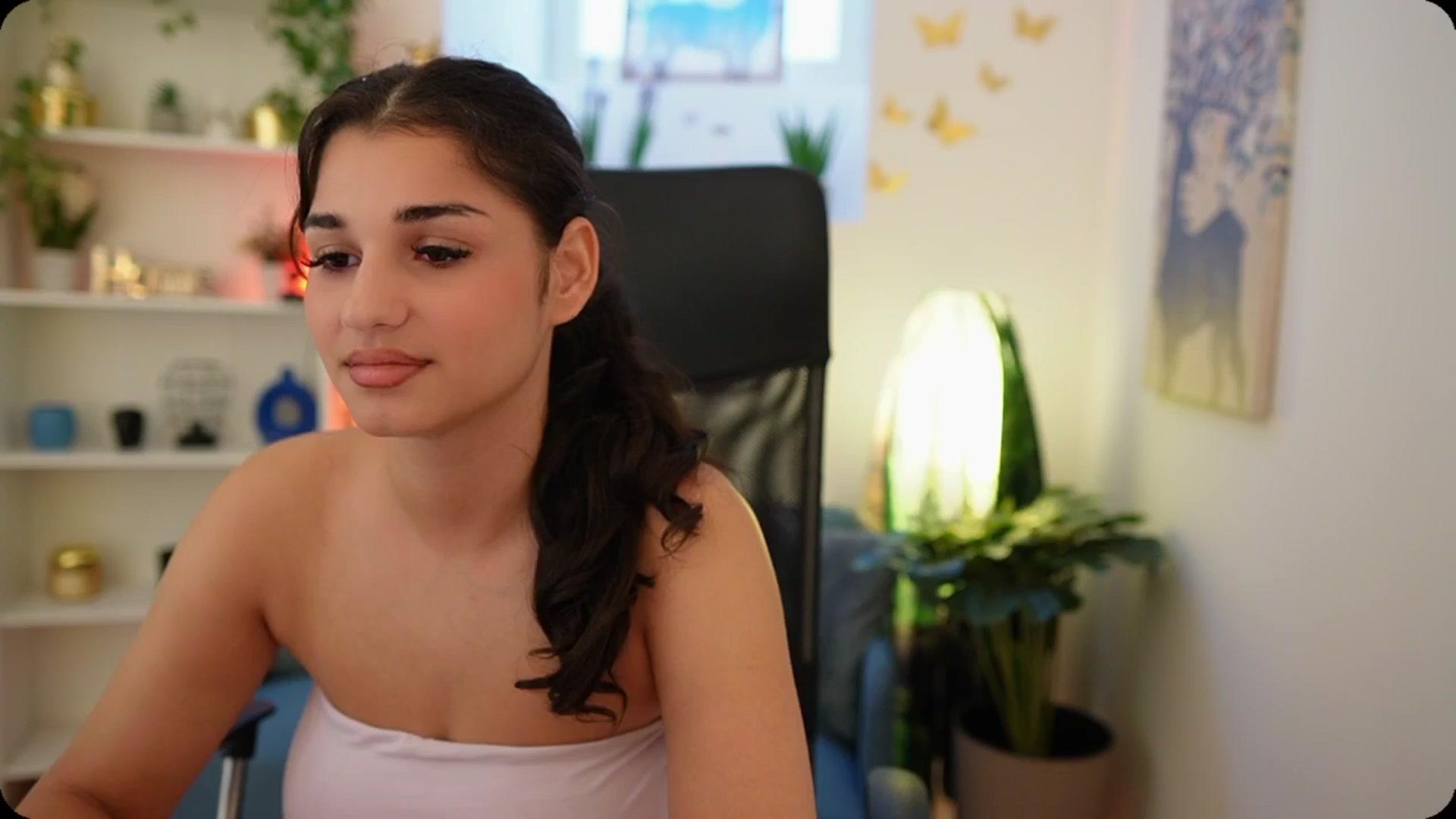Gallery image thumbnail from Josie__Lynn's myfreecams stream on, 09/11/2025, 17:06 image 2 of 20