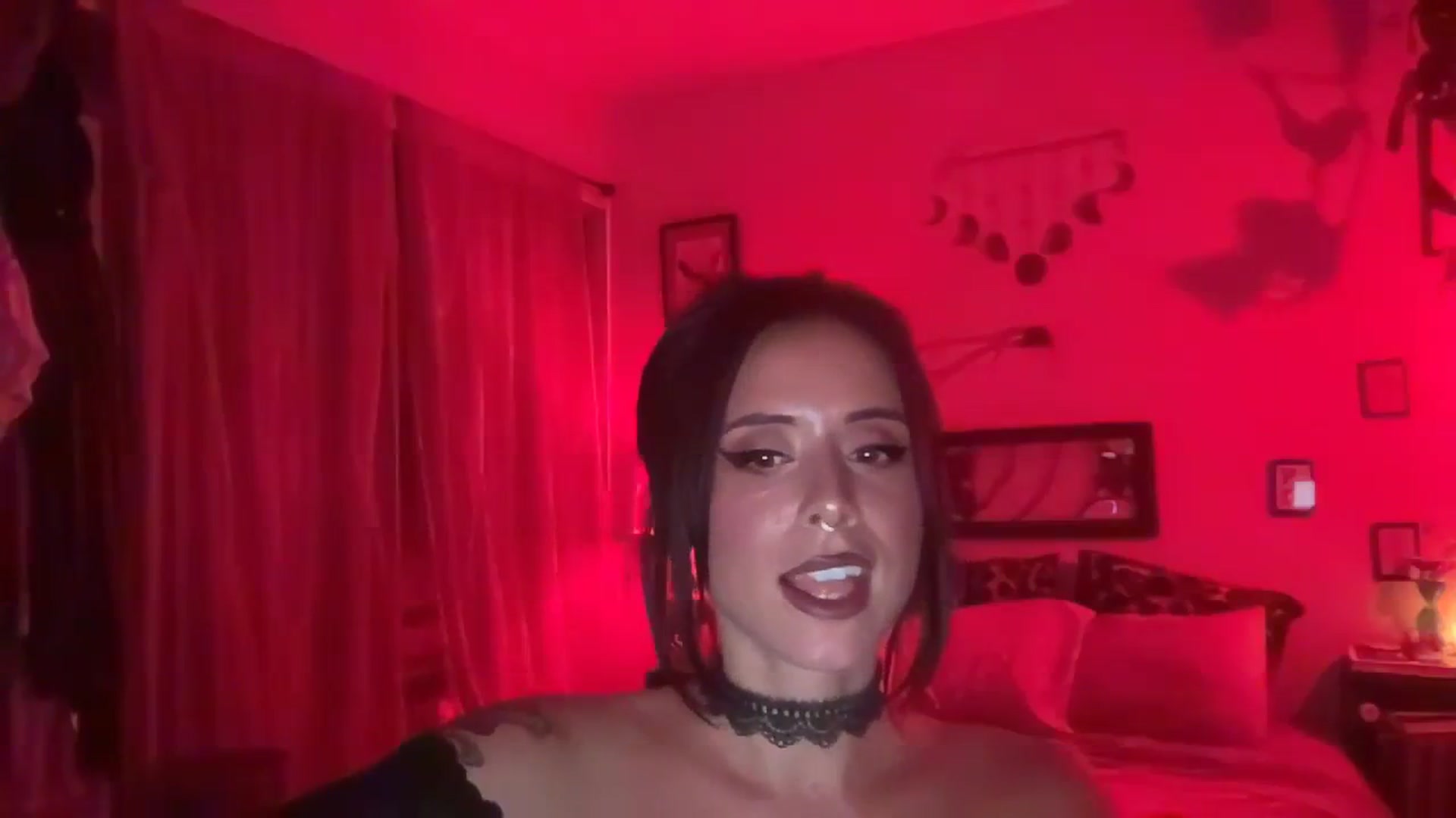 Gallery image thumbnail from Josslyn_stone's myfreecams stream on, 10/03/2023, 04:18 image 10 of 20
