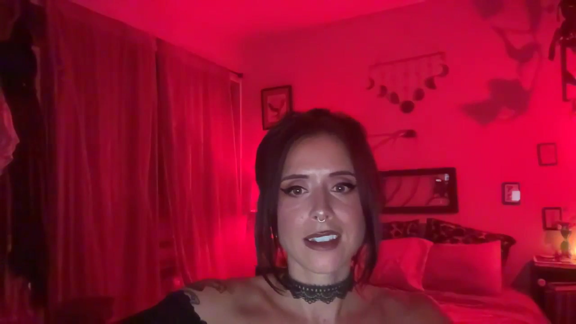 Gallery image thumbnail from Josslyn_stone's myfreecams stream on, 10/03/2023, 04:18 image 11 of 20