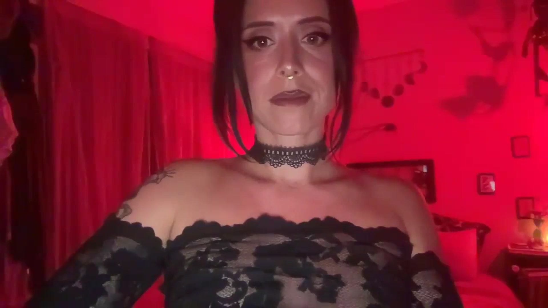 Gallery image thumbnail from Josslyn_stone's myfreecams stream on, 10/03/2023, 04:18 image 4 of 20