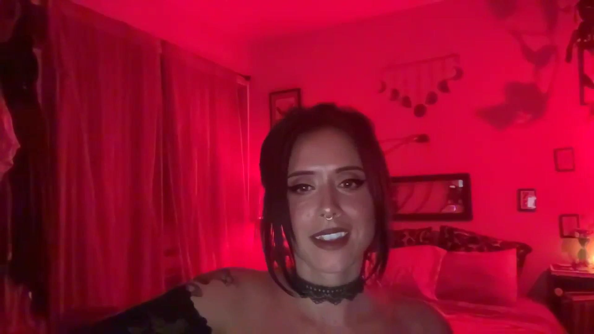 Gallery image thumbnail from Josslyn_stone's myfreecams stream on, 10/03/2023, 04:18 image 7 of 20