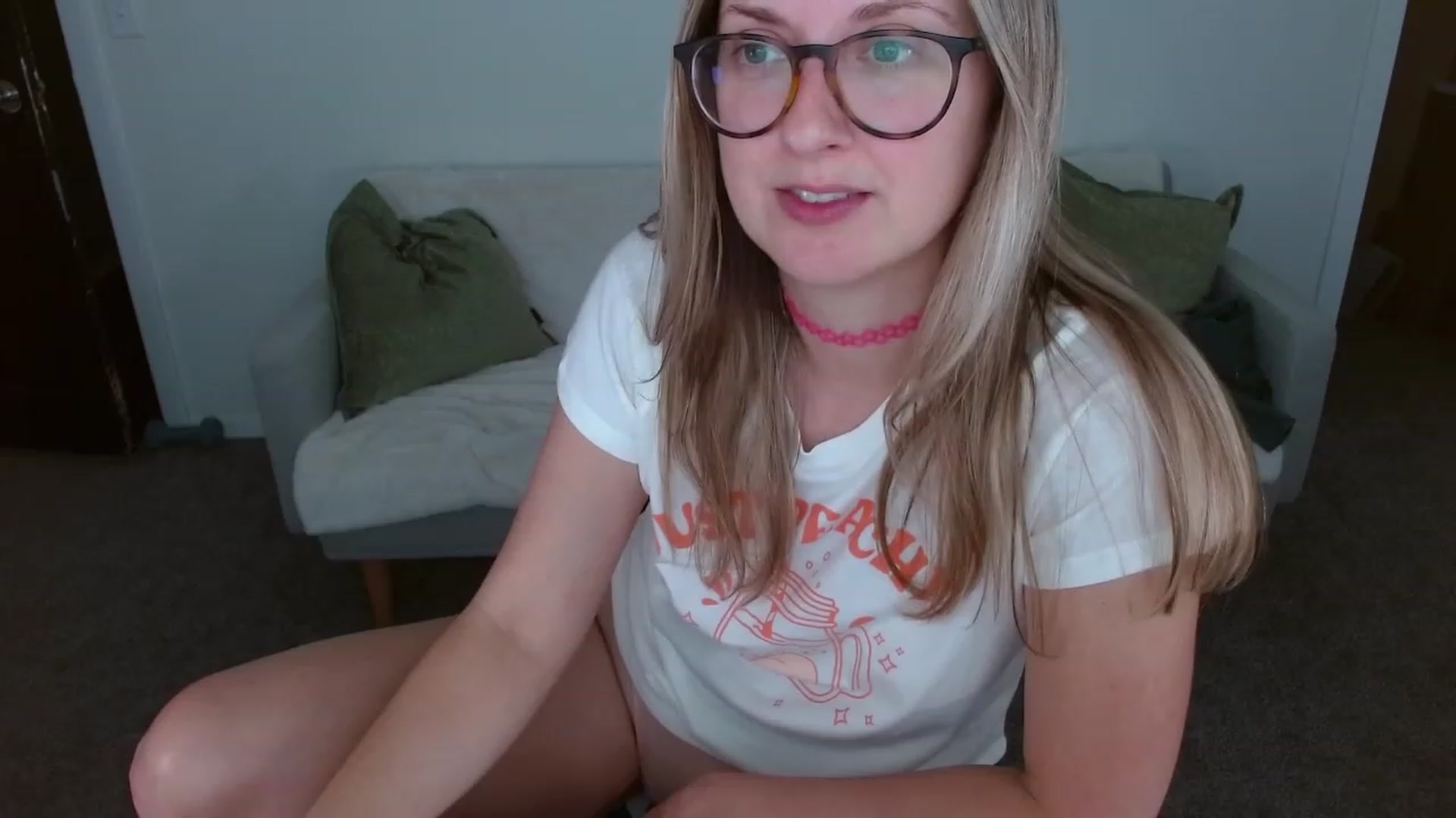 Gallery image thumbnail from JourneyJade's myfreecams stream on, 02/22/2024, 18:23 image 4 of 20