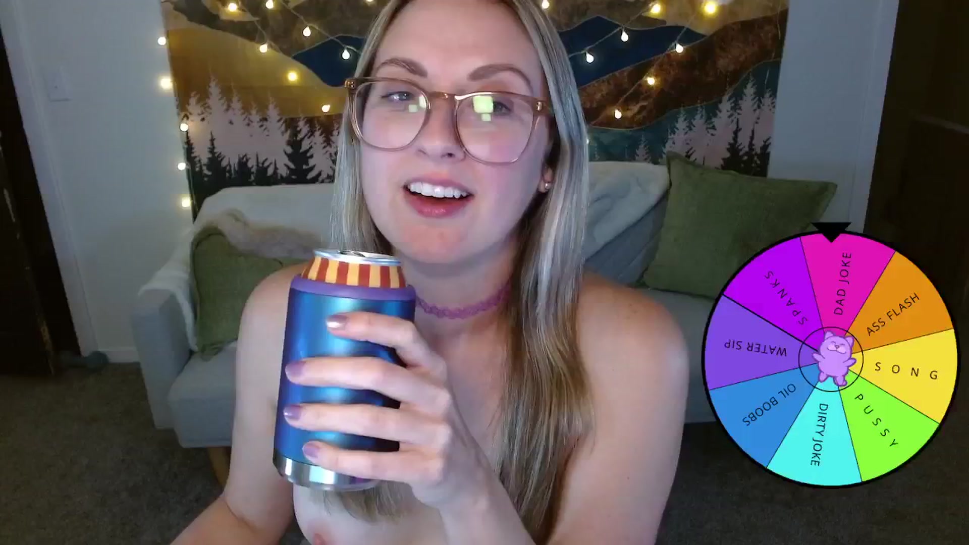 Gallery image thumbnail from JourneyJade's myfreecams stream on, 02/26/2024, 04:54 image 9 of 20