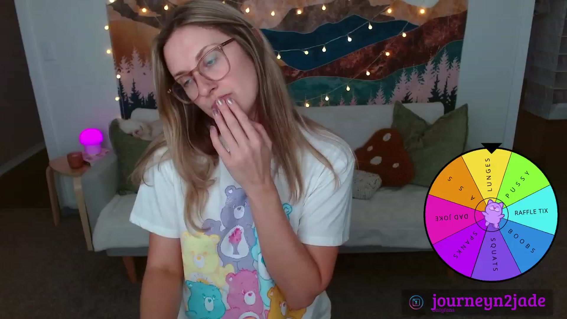 Gallery image thumbnail from JourneyJade's myfreecams stream on, 03/04/2024, 22:59 image 3 of 20