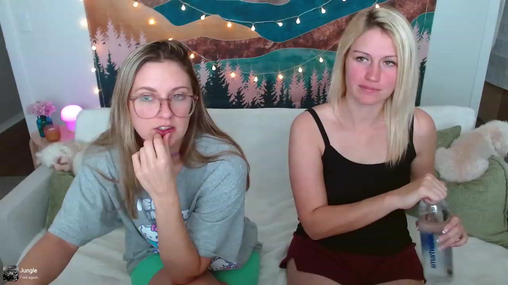 Gallery image thumbnail from JourneyJade's myfreecams stream on, 03/07/2024, 17:29 image 7 of 20