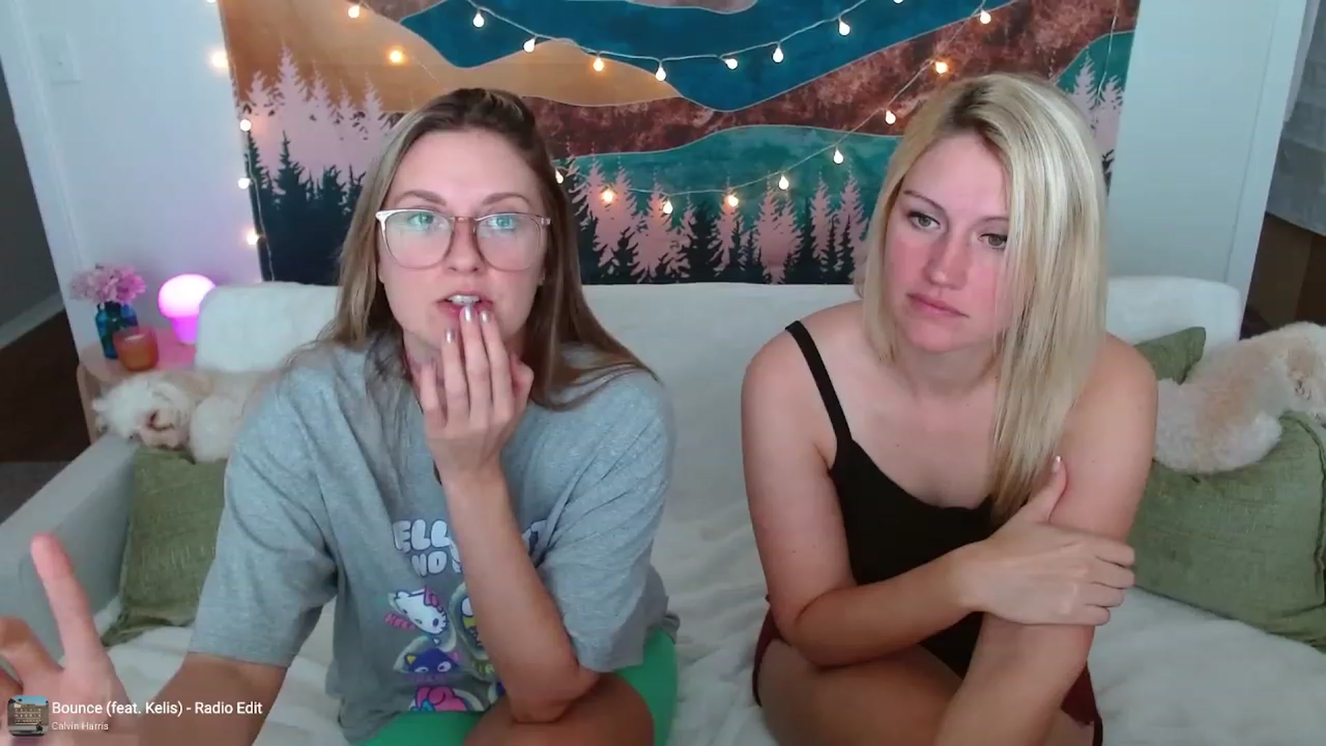 Gallery image thumbnail from JourneyJade's myfreecams stream on, 03/07/2024, 17:29 image 6 of 20