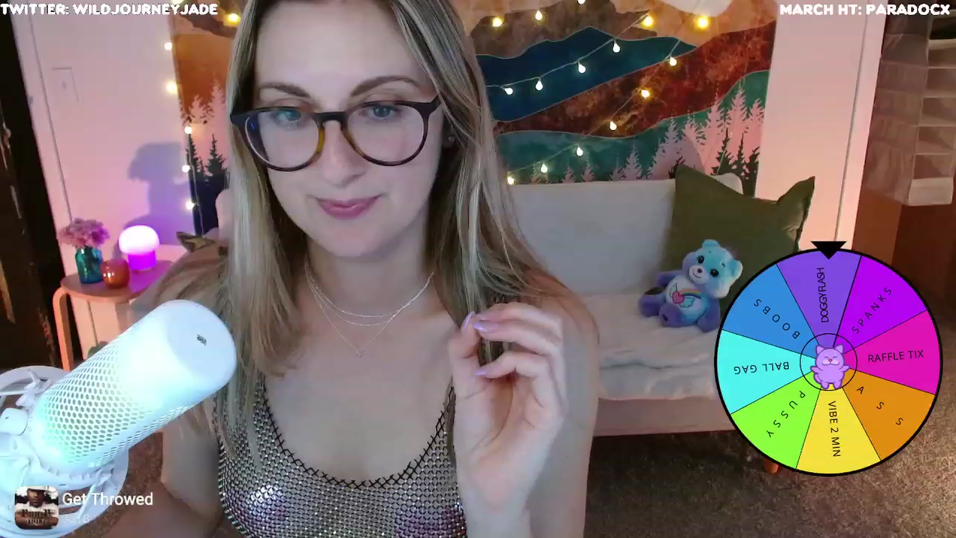 Gallery image thumbnail from JourneyJade's myfreecams stream on, 03/12/2024, 04:32 image 12 of 20
