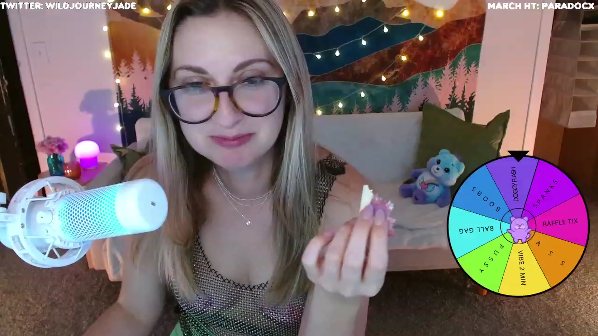 Gallery image thumbnail from JourneyJade's myfreecams stream on, 03/12/2024, 04:32 image 7 of 20