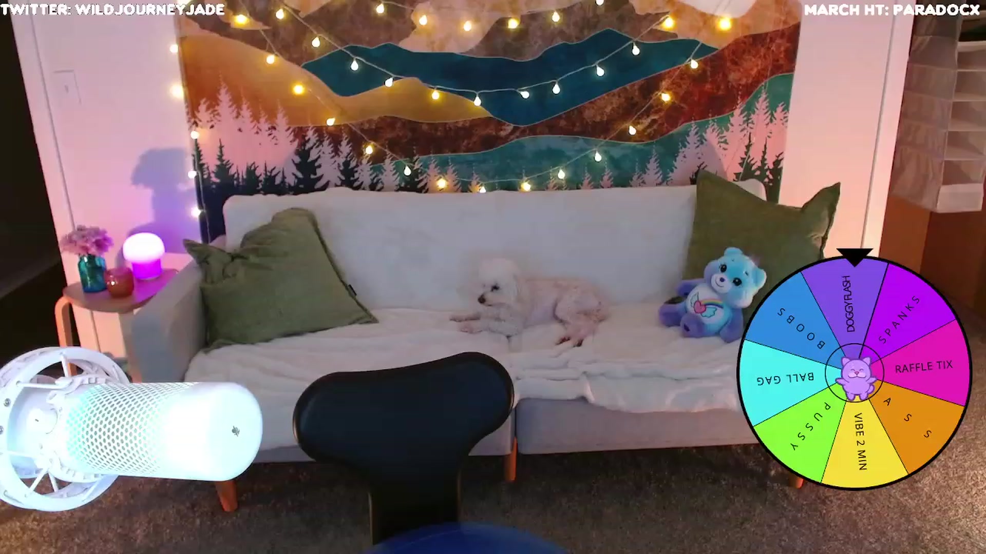 Gallery image thumbnail from JourneyJade's myfreecams stream on, 03/12/2024, 04:32 image 6 of 20