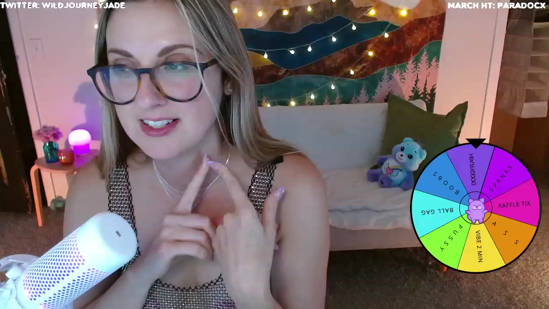 Gallery image thumbnail from JourneyJade's myfreecams stream on, 03/12/2024, 04:32 image 11 of 20