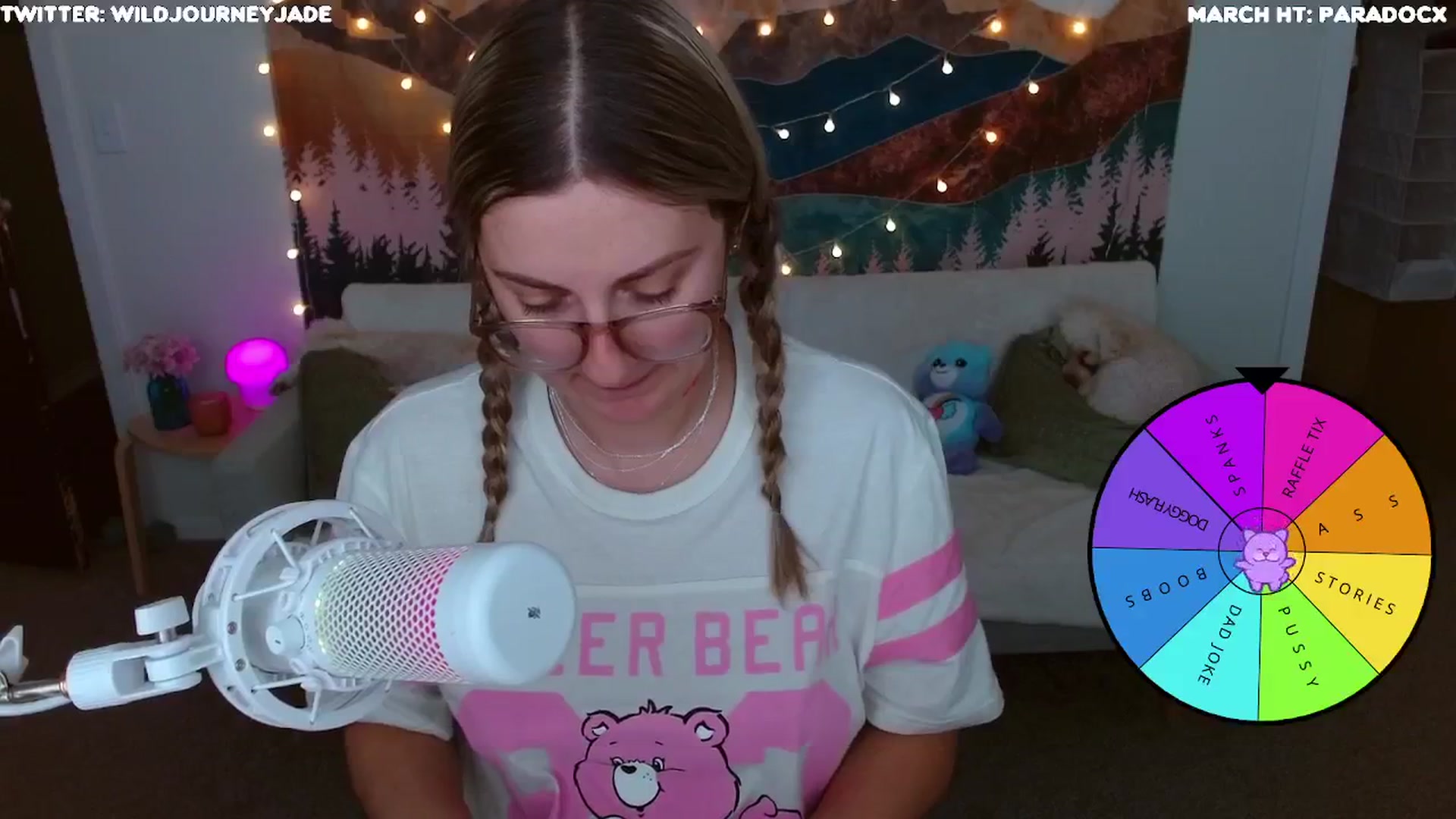 Gallery image thumbnail from JourneyJade's myfreecams stream on, 03/14/2024, 18:40 image 13 of 20