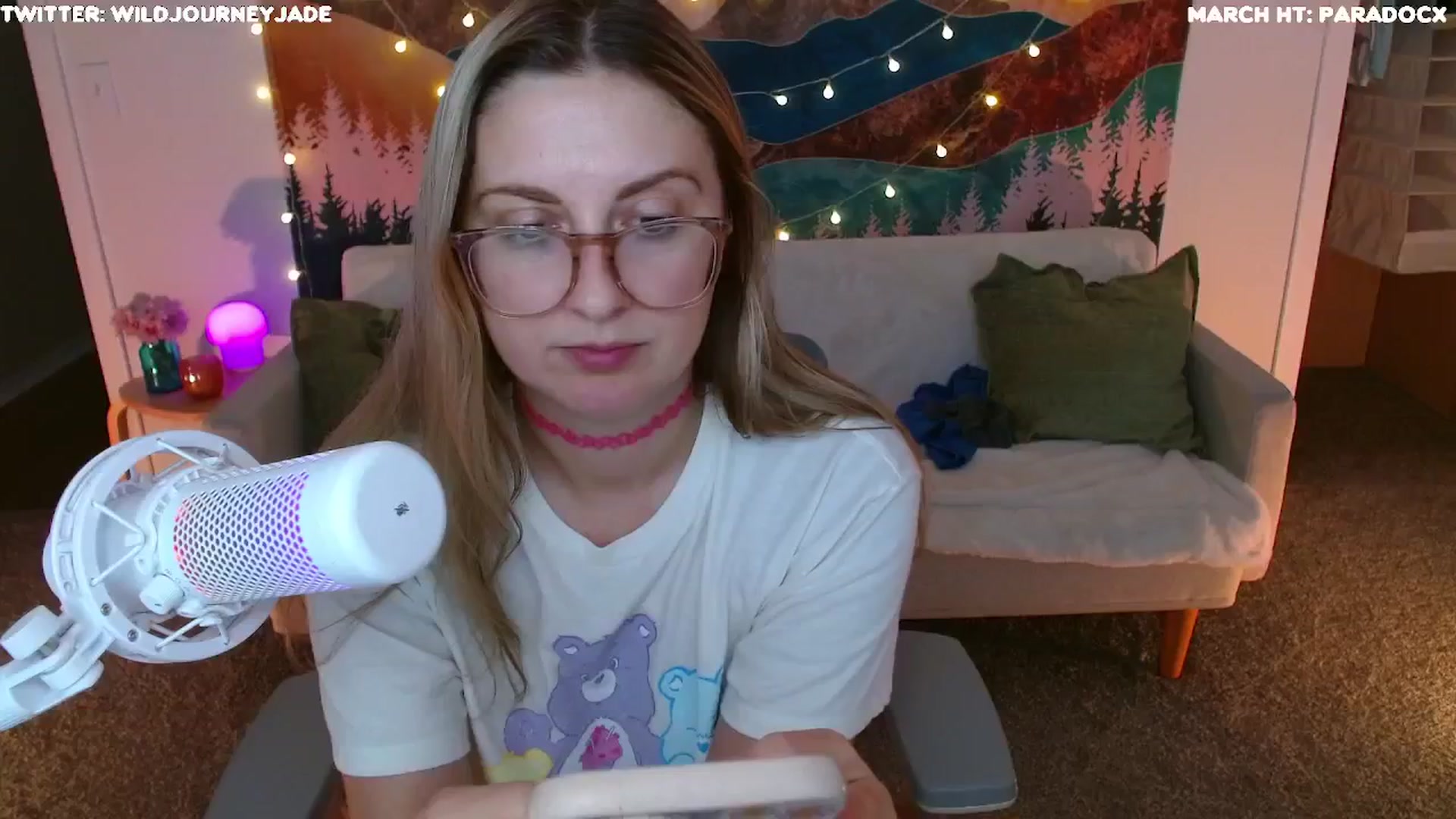 Gallery image thumbnail from JourneyJade's myfreecams stream on, 03/21/2024, 22:25 image 14 of 20