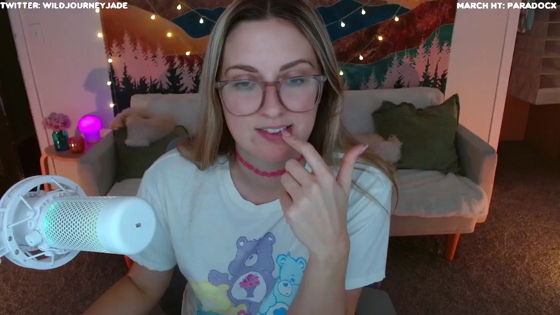 Gallery image thumbnail from JourneyJade's myfreecams stream on, 03/21/2024, 22:25 image 6 of 20