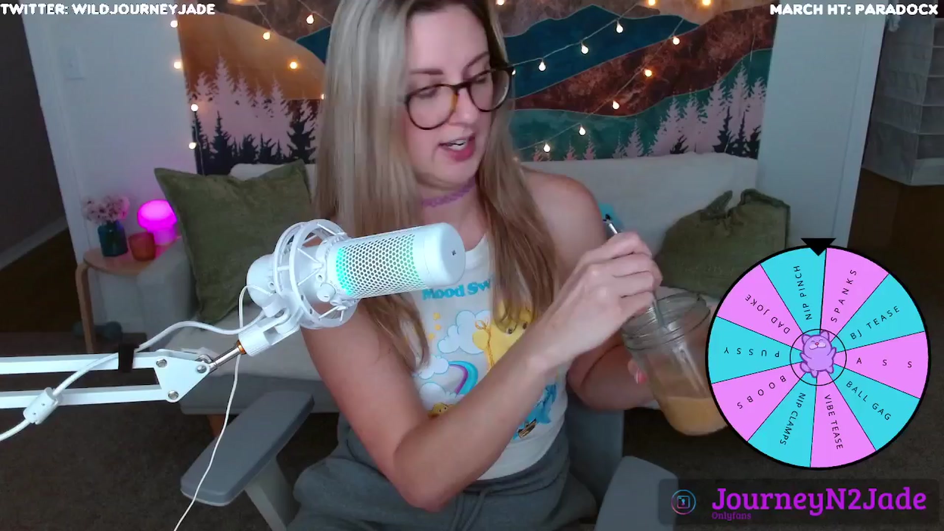 Gallery image thumbnail from JourneyJade's myfreecams stream on, 03/26/2024, 22:39 image 3 of 20