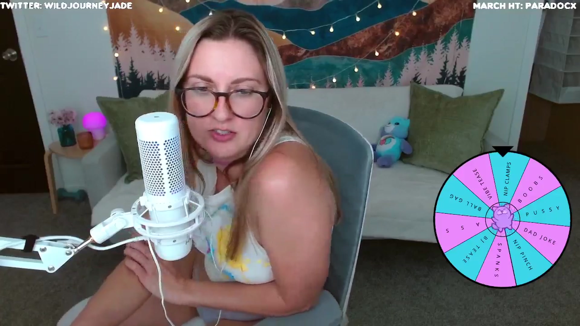 Gallery image thumbnail from JourneyJade's myfreecams stream on, 03/26/2024, 22:39 image 20 of 20