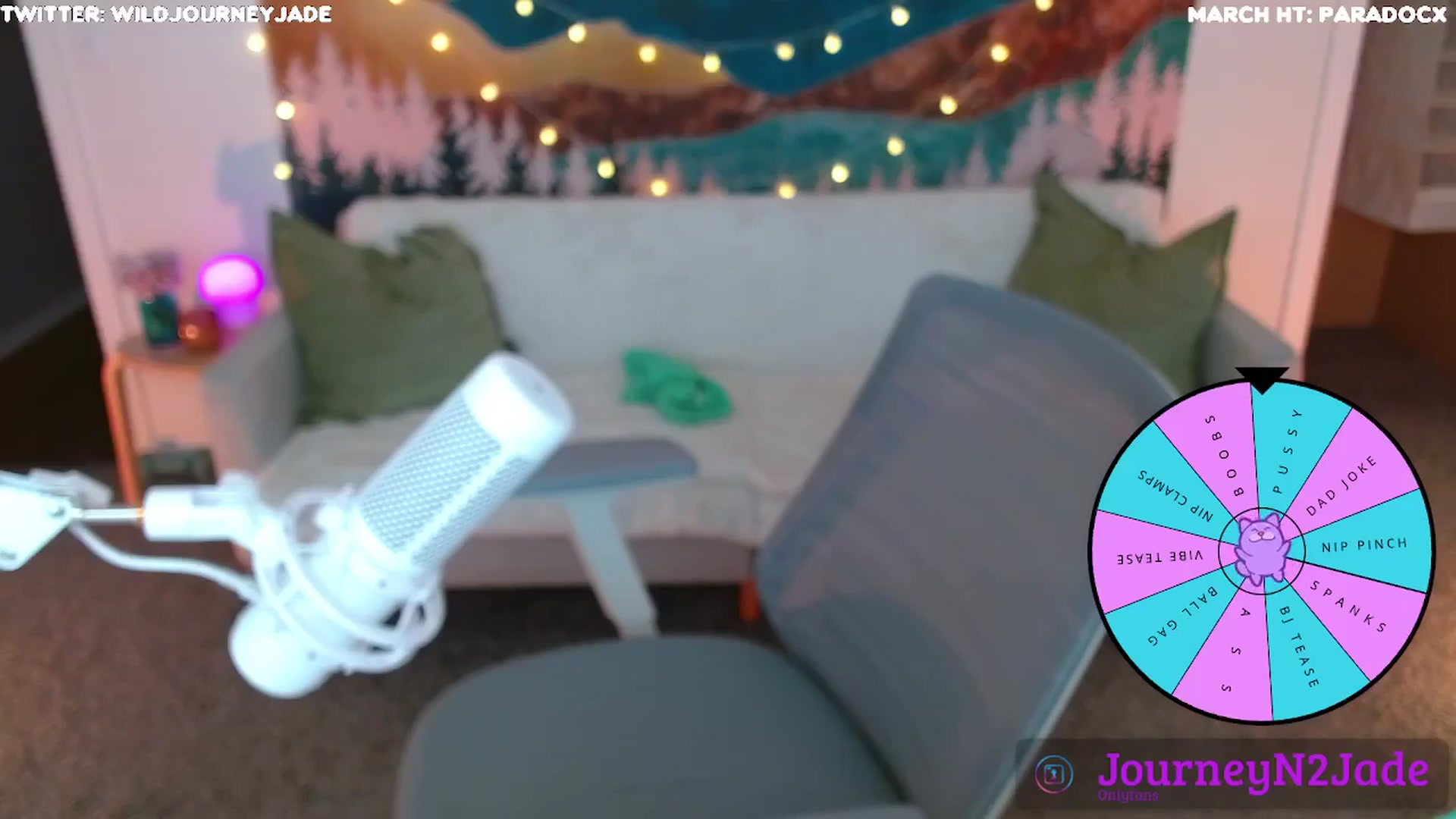 Gallery image thumbnail from JourneyJade's myfreecams stream on, 03/27/2024, 23:11 image 14 of 20
