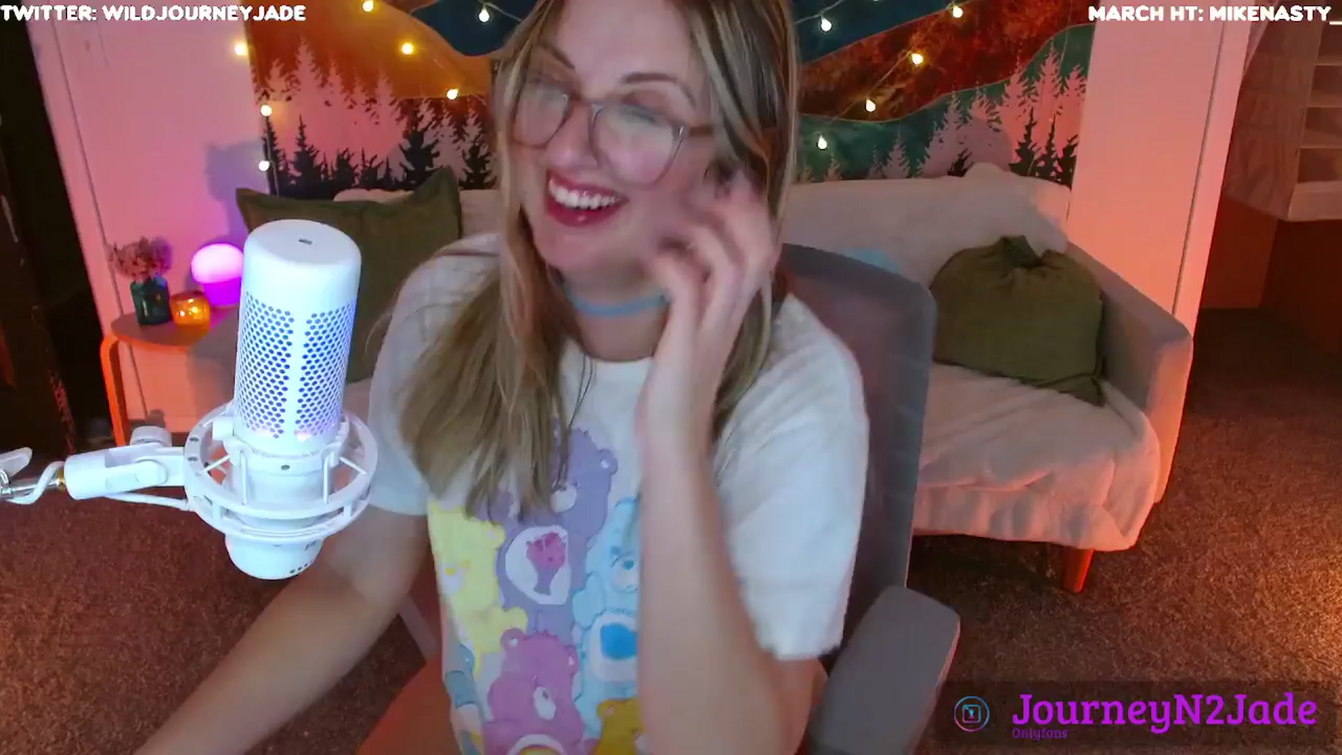 Gallery image thumbnail from JourneyJade's myfreecams stream on, 04/01/2024, 06:02 image 8 of 20