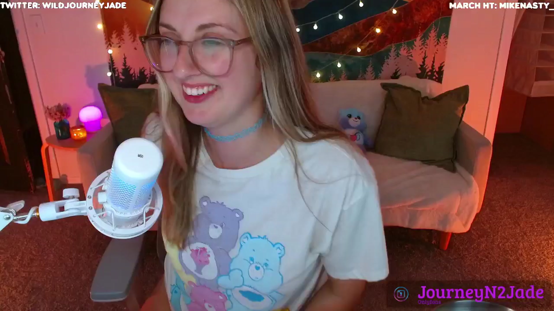 Gallery image thumbnail from JourneyJade's myfreecams stream on, 04/01/2024, 06:02 image 1 of 20