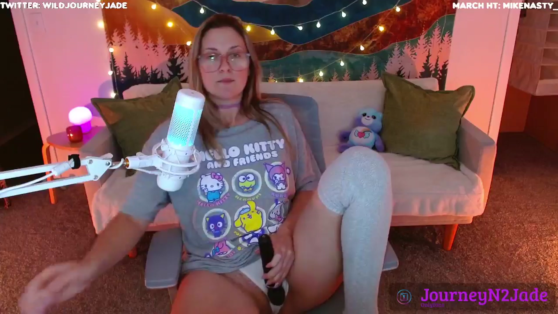 Gallery image thumbnail from JourneyJade's myfreecams stream on, 04/02/2024, 03:40 image 5 of 20