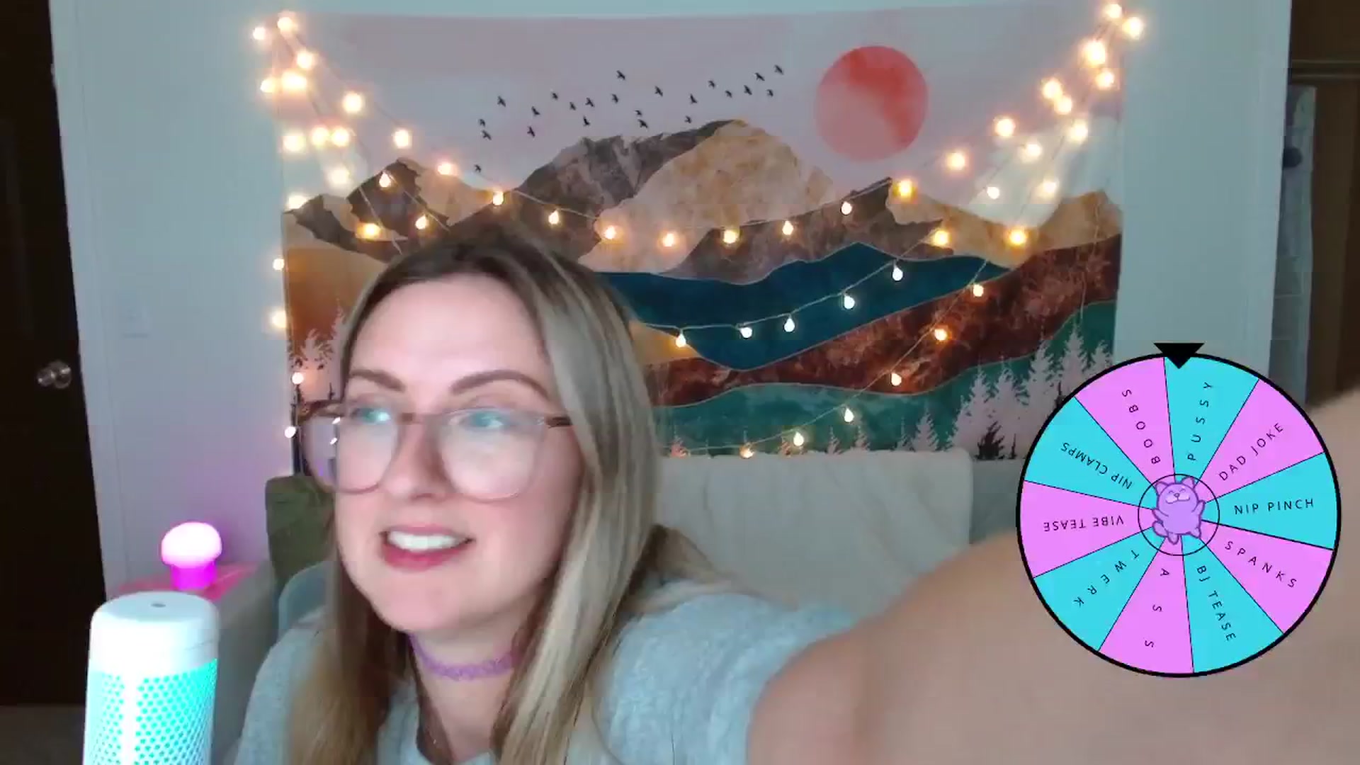 Gallery image thumbnail from JourneyJade's myfreecams stream on, 05/02/2024, 18:55 image 9 of 20