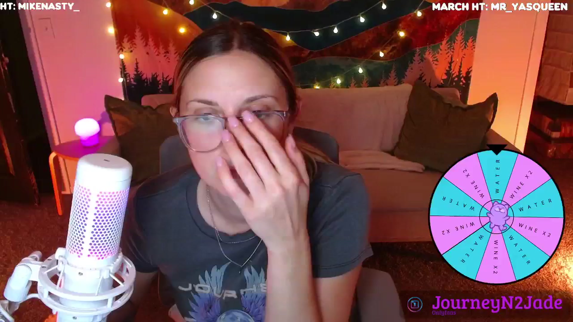 Gallery image thumbnail from JourneyJade's myfreecams stream on, 05/04/2024, 01:32 image 6 of 20