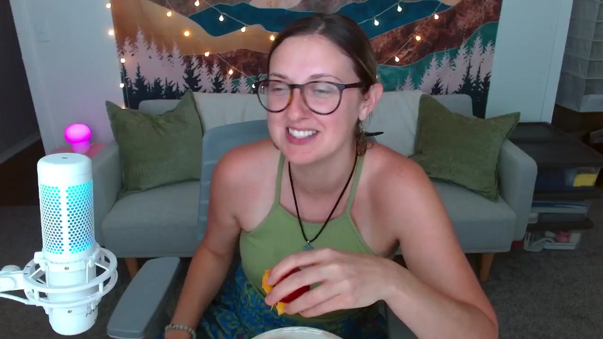 Gallery image thumbnail from JourneyJade's myfreecams stream on, 07/01/2024, 19:31 image 9 of 20