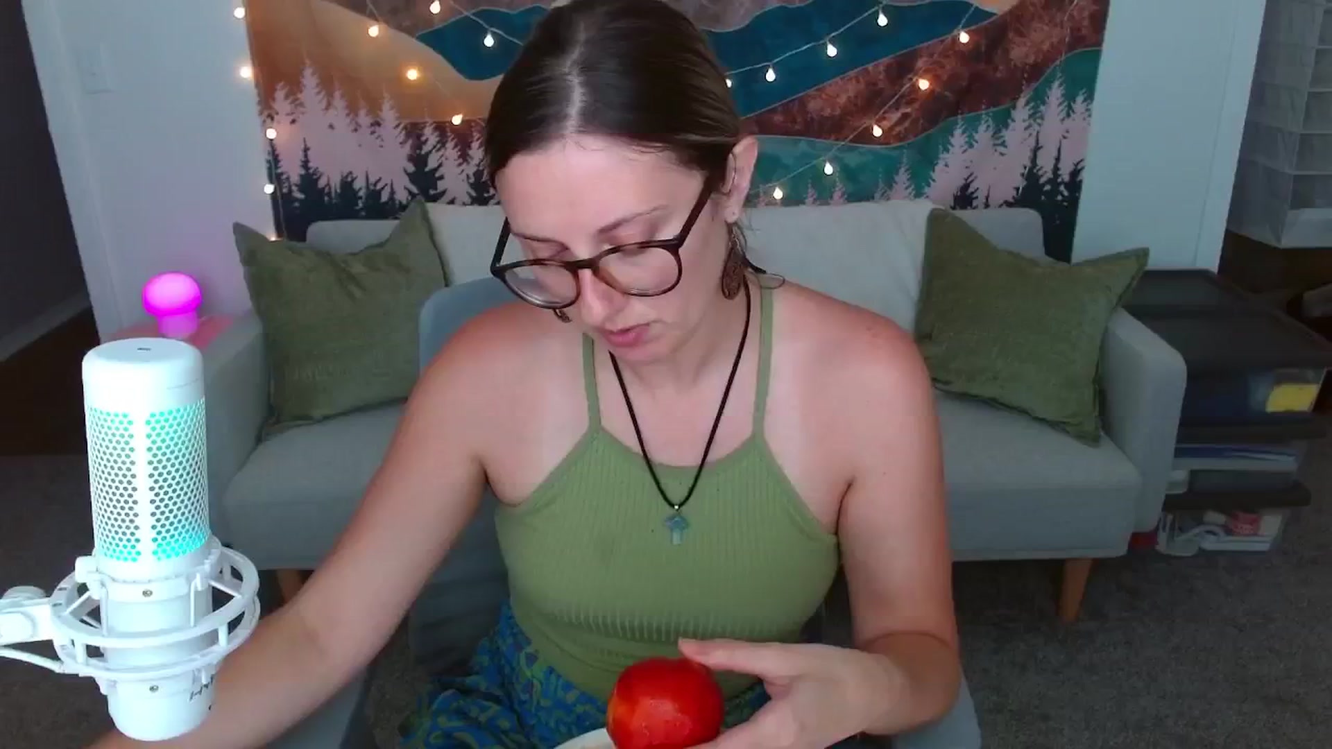 Gallery image thumbnail from JourneyJade's myfreecams stream on, 07/01/2024, 19:31 image 8 of 20