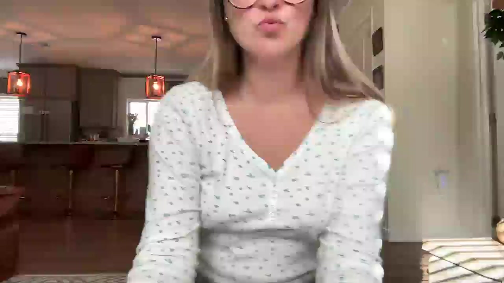 Gallery image thumbnail from JourneyJade's myfreecams stream on, 11/30/2024, 20:42 image 9 of 20