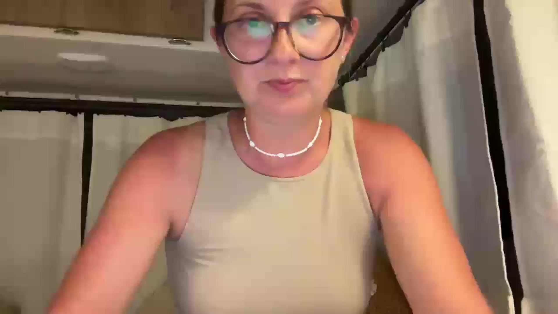 Gallery image thumbnail from JourneyJade's myfreecams stream on, 02/10/2025, 24:36 image 15 of 20