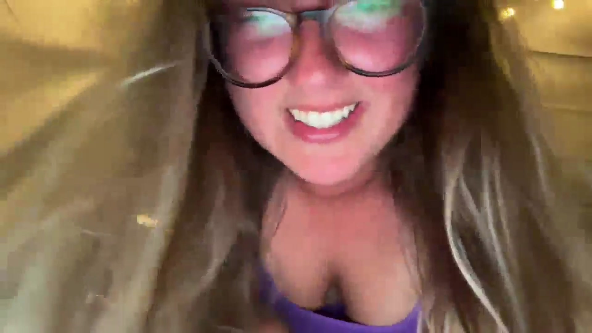 Gallery image thumbnail from JourneyJade's myfreecams stream on, 04/15/2025, 02:25 image 2 of 20