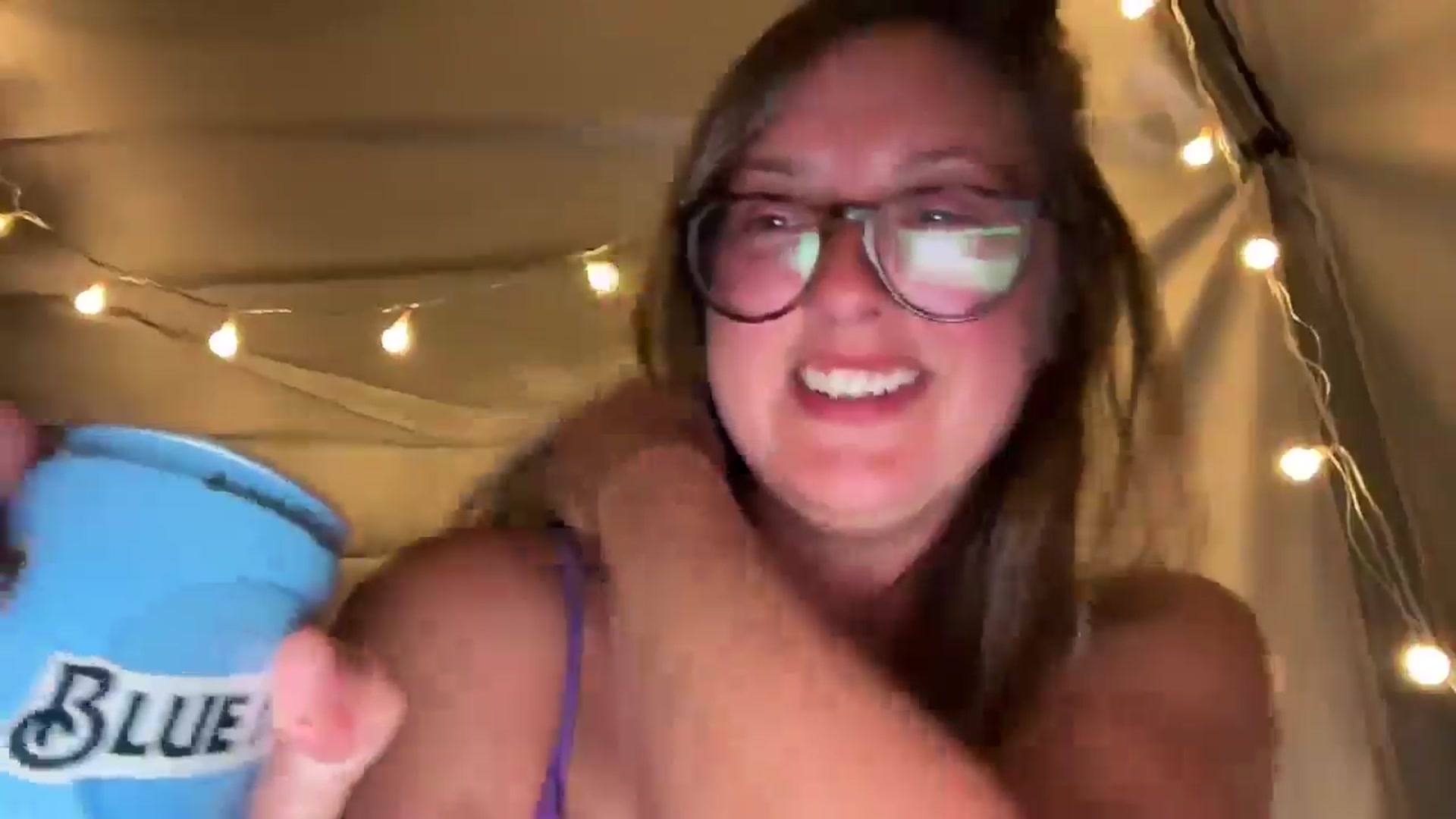 Gallery image thumbnail from JourneyJade's myfreecams stream on, 04/15/2025, 03:21 image 14 of 20