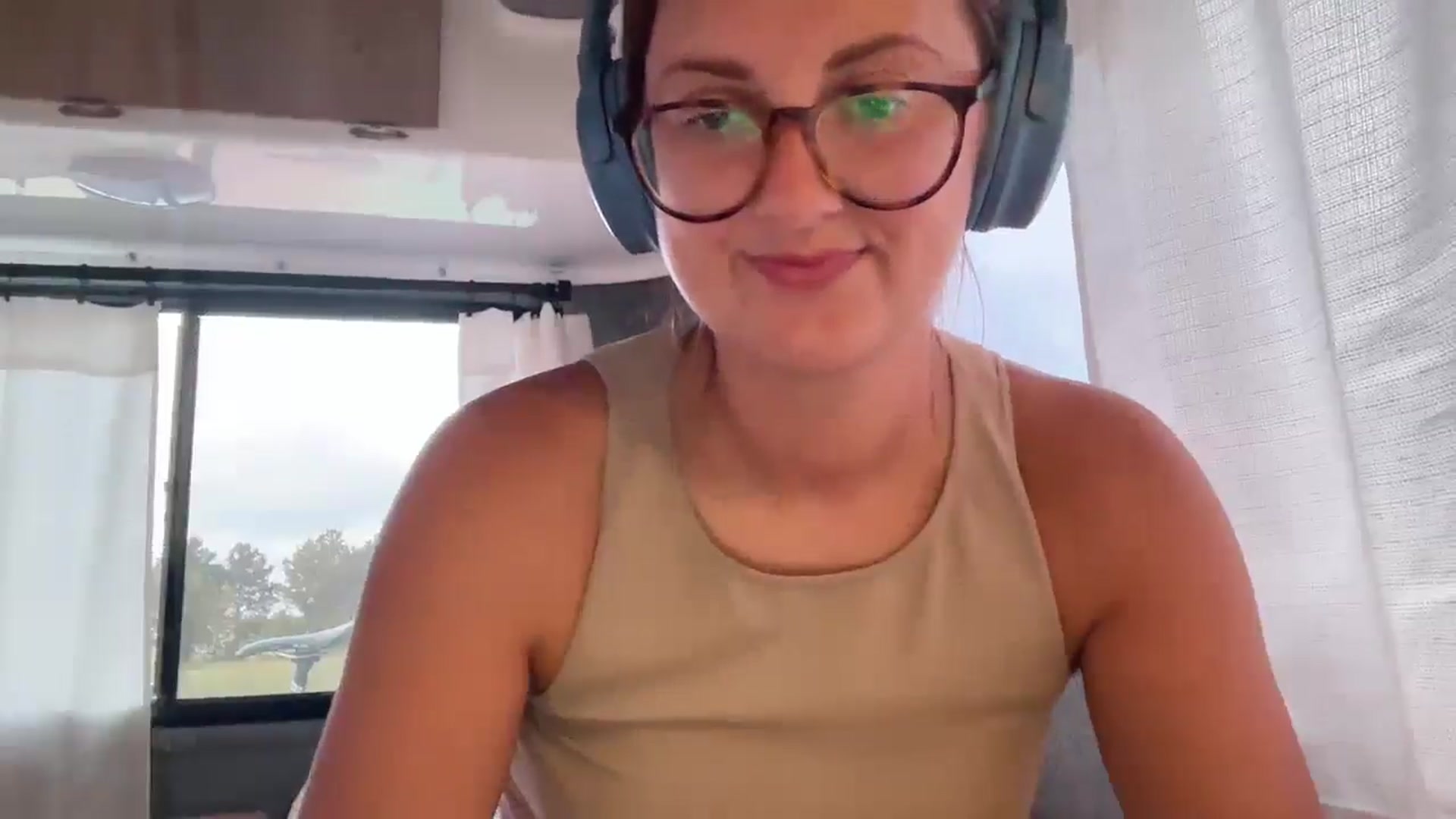 Gallery image thumbnail from JourneyJade's myfreecams stream on, 04/28/2025, 19:13 image 9 of 20