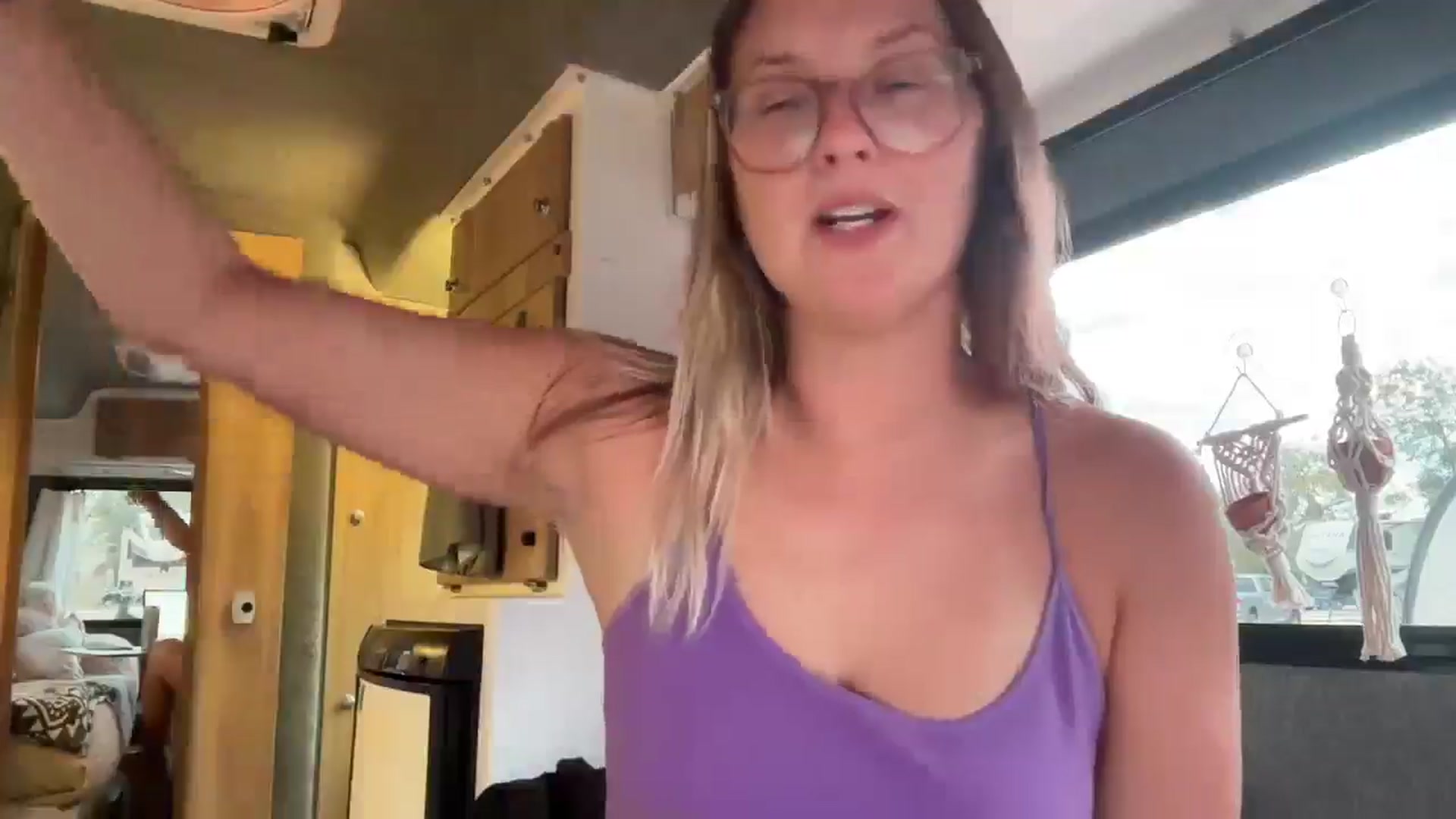 Gallery image thumbnail from JourneyJade's myfreecams stream on, 05/09/2025, 22:30 image 12 of 20