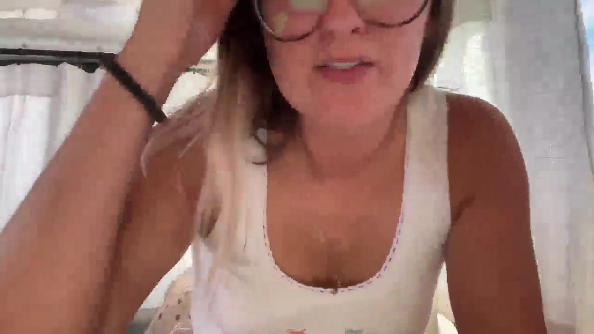 Gallery image thumbnail from JourneyJade's myfreecams stream on, 06/16/2025, 21:48 image 5 of 20