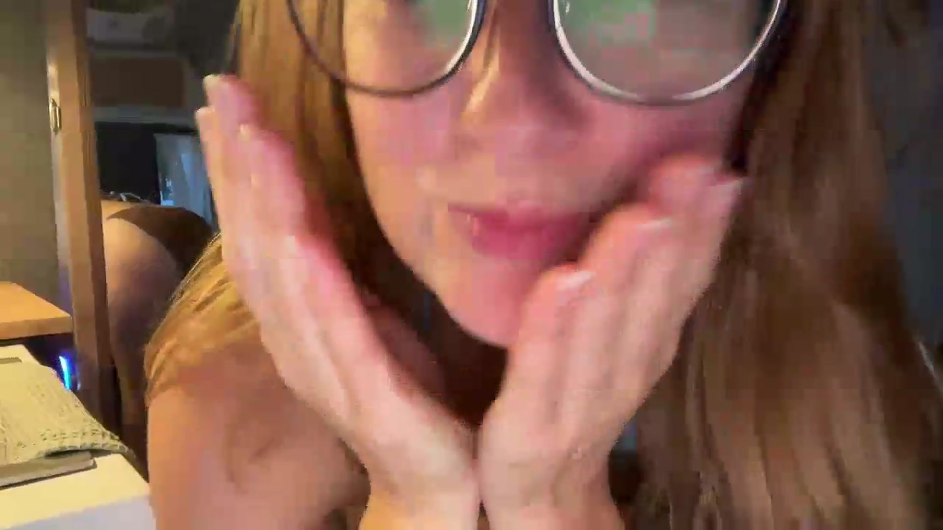 Gallery image thumbnail from JourneyJade's myfreecams stream on, 05/17/2026, 03:21 image 3 of 20
